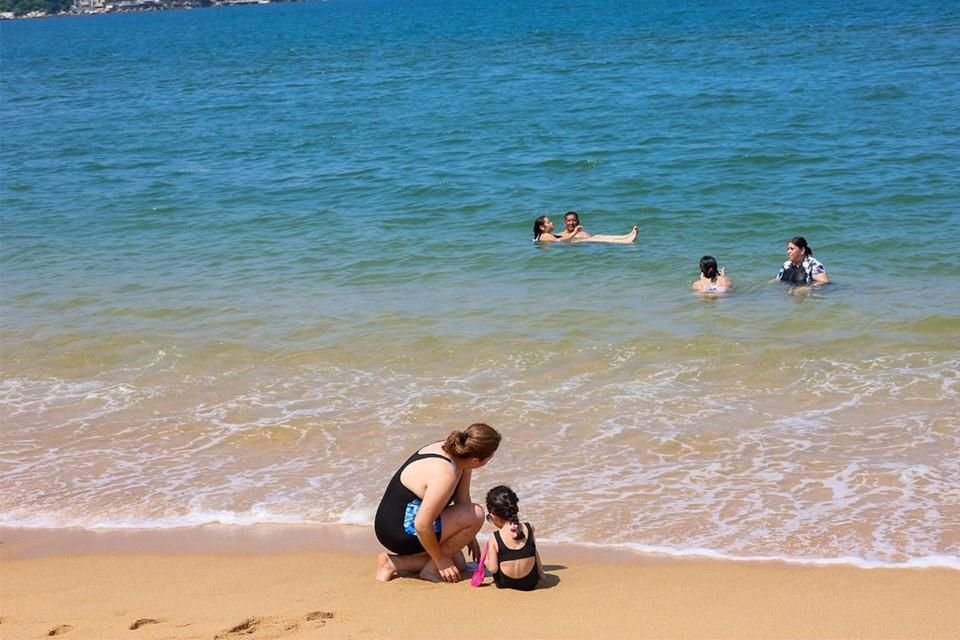 Disfruta de las playas limpias de Guerrero este verano