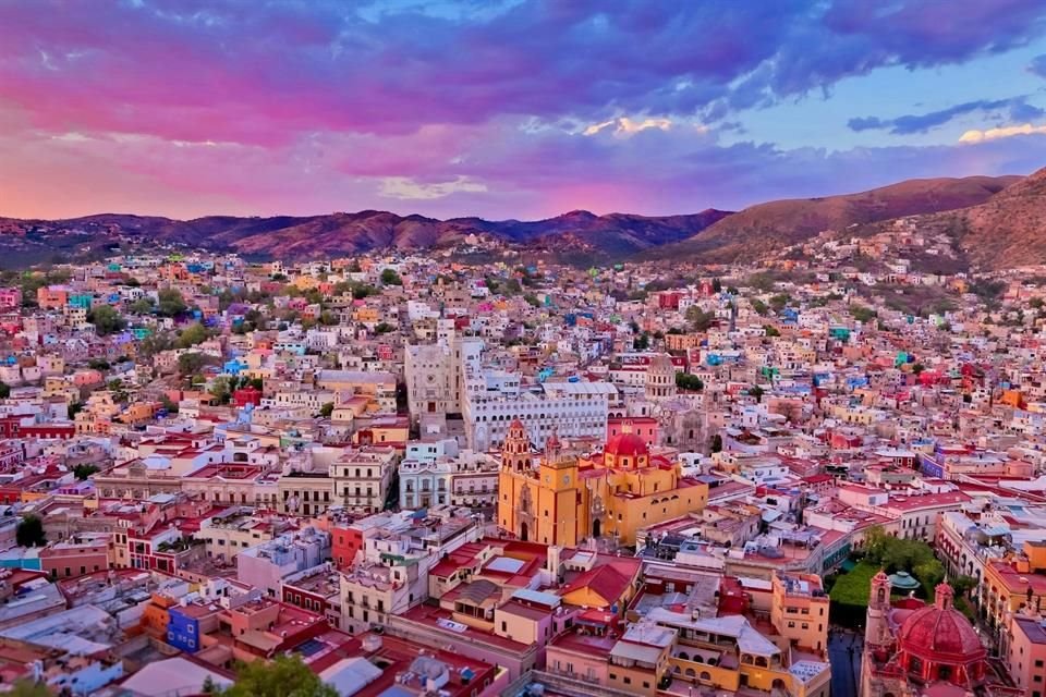 Guanajuato fasziniert mit seiner Geschichte, seinen magischen Städten, Vulkanen und einzigartigen Aromen. Entdecken Sie seine Ecken voller Kultur und Natur.