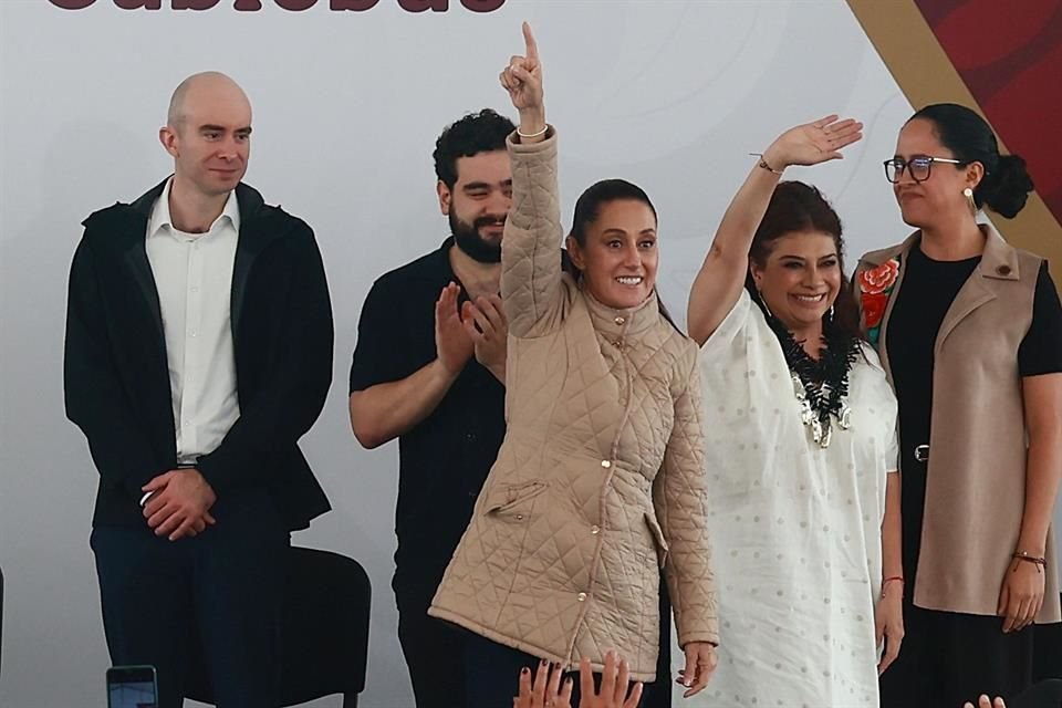 La Presidenta Claudia Sheinbaum, la Jefa de Gobierno Clara Brugada y la Alcaldesa Gabriela Osorio.