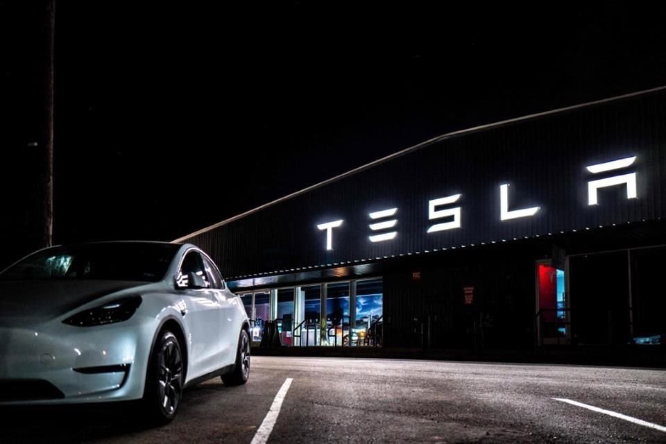 Fabricará Samsung chips de IA para Tesla