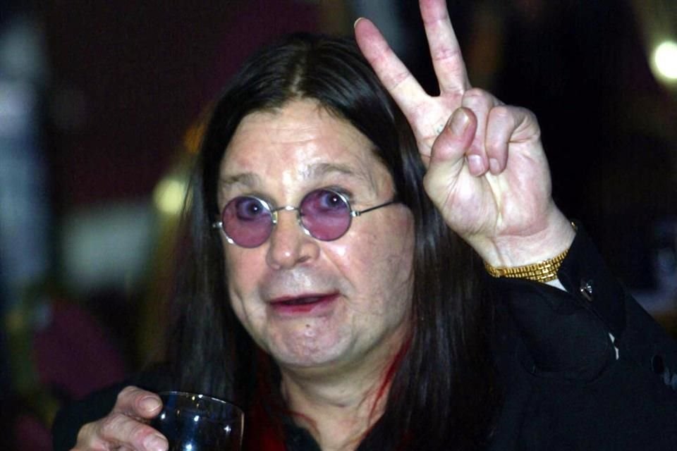 El alcalde de Birmingham, Zafar Iqbal, informó que, en acuerdo con la familia, se realizará un homenaje público, seguido de una ceremonia privada para el entierro.