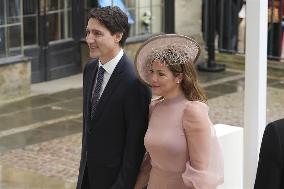 Justin Trudeau también vive un proceso de cambio tras su separación oficial en 2023 de Sophie Grégoire, su esposa durante 18 años, con quien comparte tres hijos.
