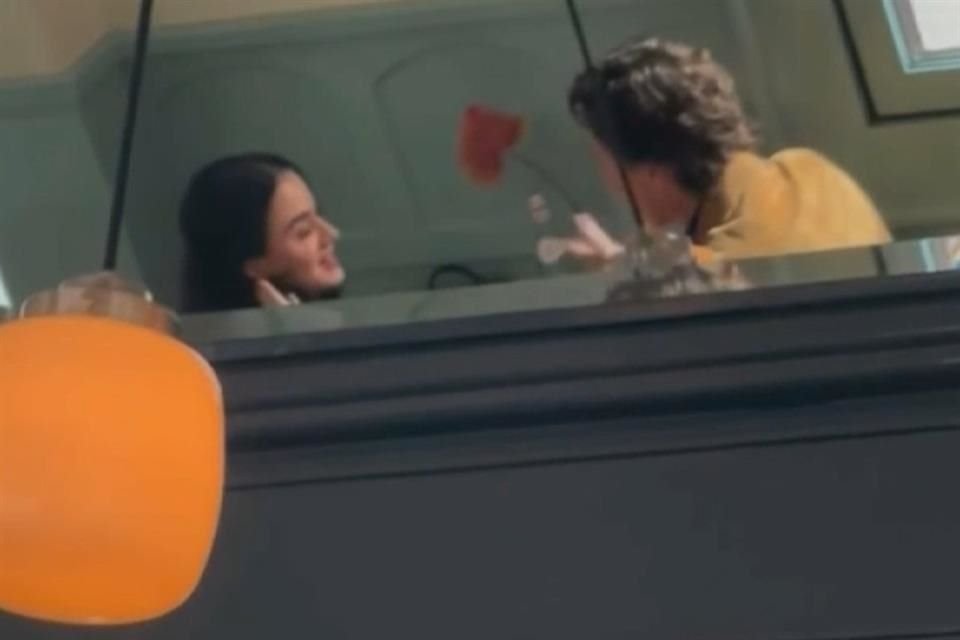 Perry, de 40 años, y Trudeau, de 53, disfrutaron de una velada distendida, acompañada de cócteles y varios platillos, entre ellos uno con langosta.