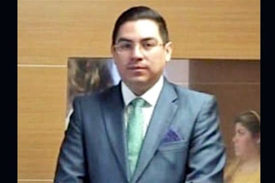 El funcionario, que ya ha sido señalado por corrupción y vínculos con el huachicol, presume los relojes en su declaración patrimonial y los lleva a eventos de la ANAM.