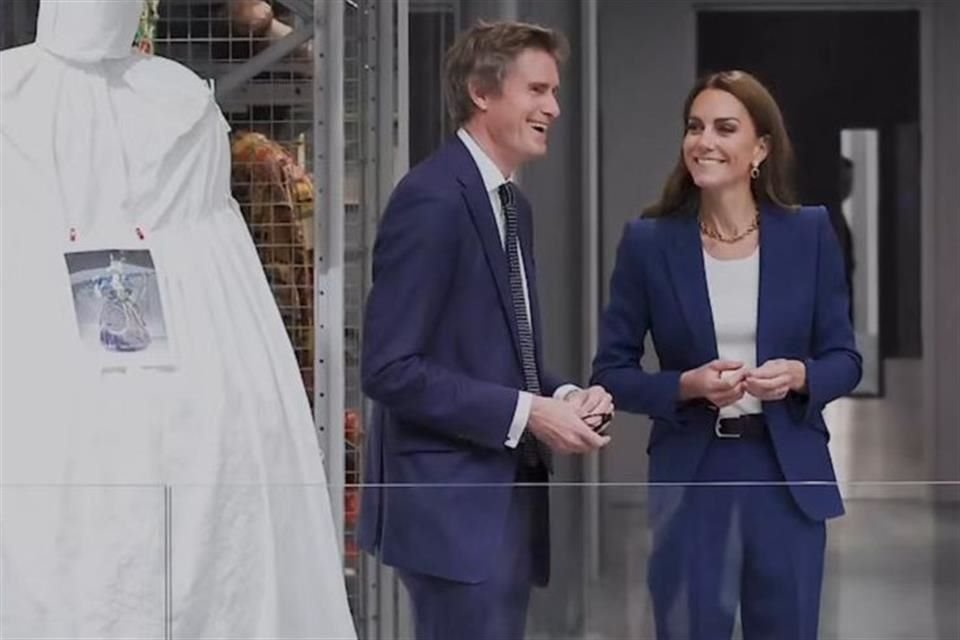 Esta mini-exposición rinde homenaje a los creadores del pasado e ilustra 'cómo los objetos históricos pueden influir en la moda, el diseño y el cine'.