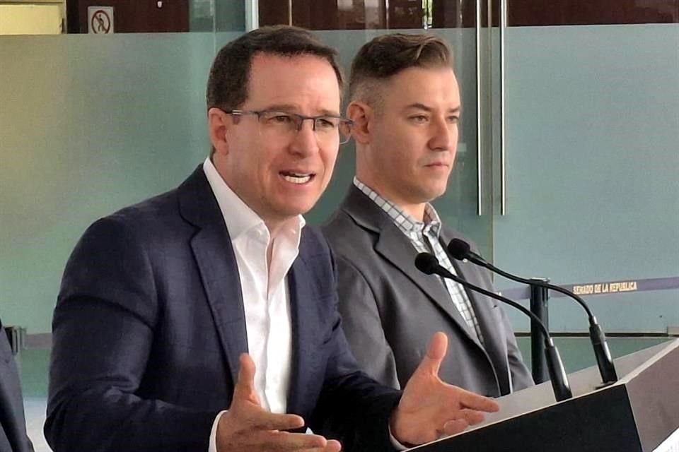 El senador panista dijo no prestarse a la simulación y que su ausencia del debate sobre el caso Bermúdez fue porque tomó un descanso.