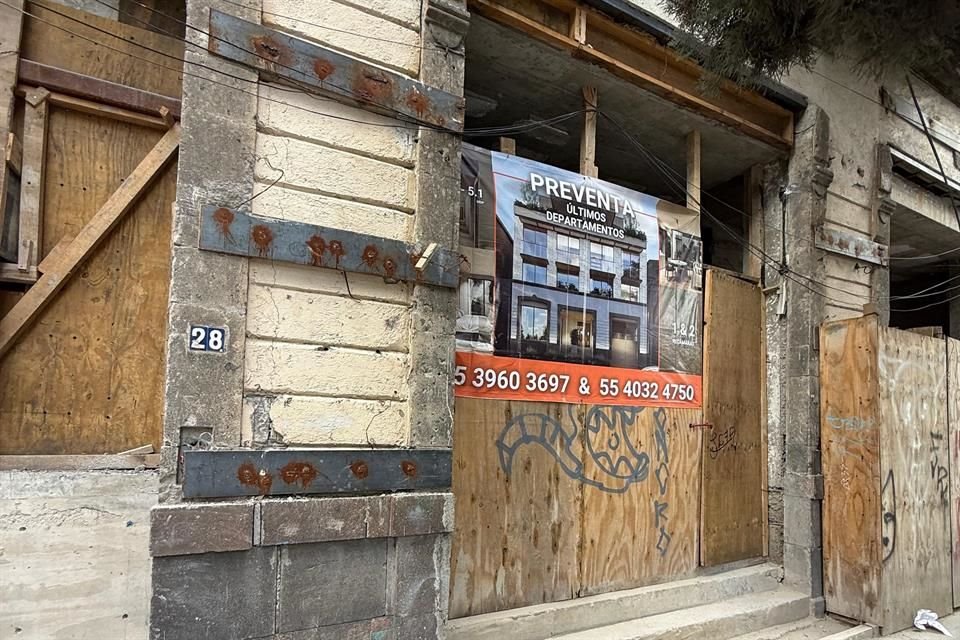 YA HAY PREVENTA. Con todo y sellos, los departamentos se ofertan en 2 millones de pesos.