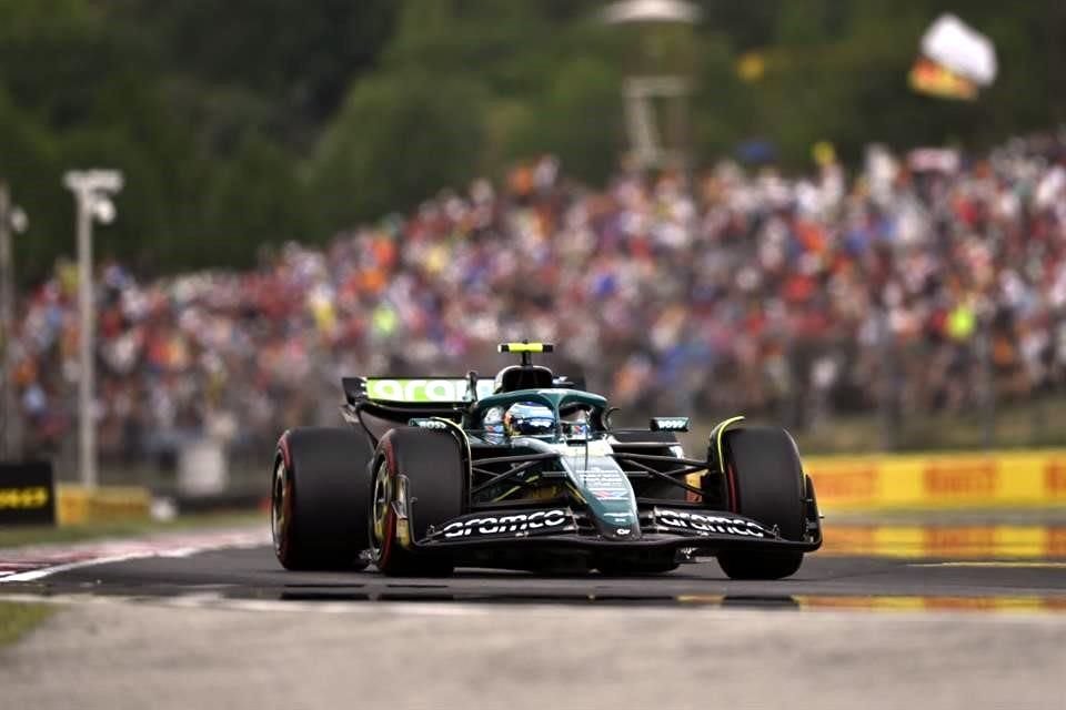 Sıralama turlarının sürprizi Aston Martin oldu ve Fernando Alonso ile Lance Stroll Q3'e yükseldi.