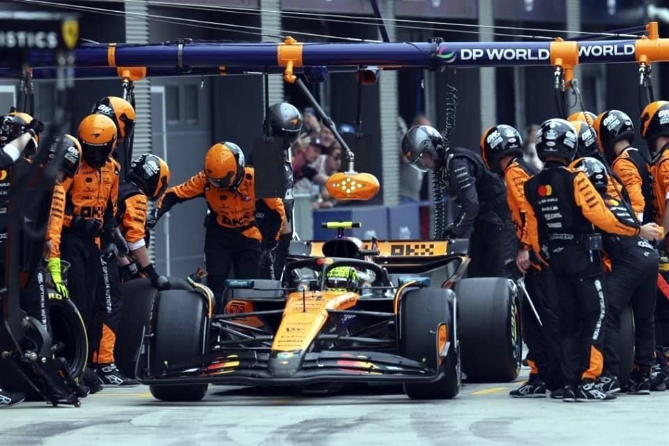 Lando Norris apostó a un solo cambio de neumáticos y la estrategia le funcionó para superar en una batalla cerrada a Oscar Piastri.
