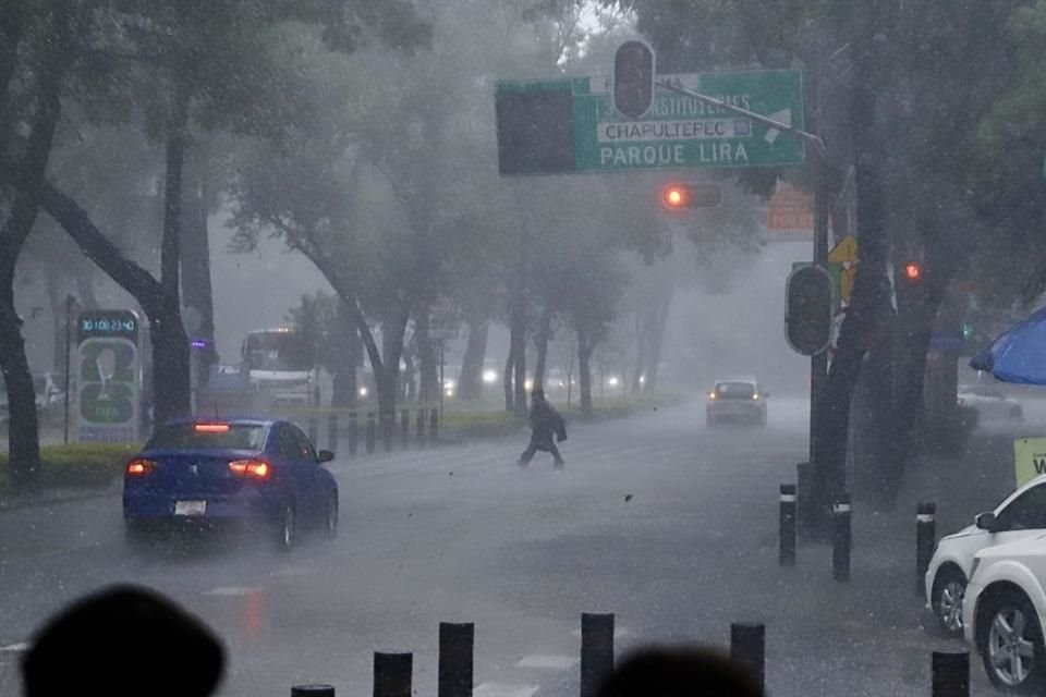 Las precipitaciones intensas podrían prolongarse hasta la madrugada del viernes.