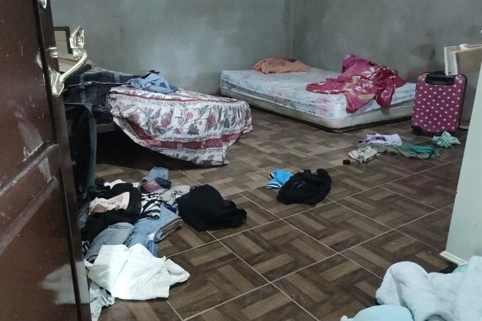 Las autoridades irrumpieron en Tlayolapa la madrugada de este 22 de agosto y causaron destrozos en al menos 12 viviendas.