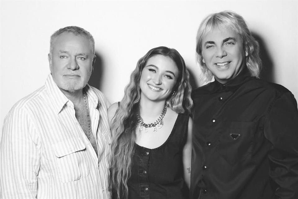 En un programa de televisión, Cristian habló del talento de su prima, así como de su timidez, pero indicó que ya era el momento de que mostrara lo que sabe hacer.