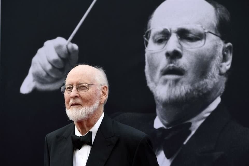 El legendario compositor John Williams consideró en una próxima biografía que la música de cine es efímera y no debería ser considerara 'arte'.