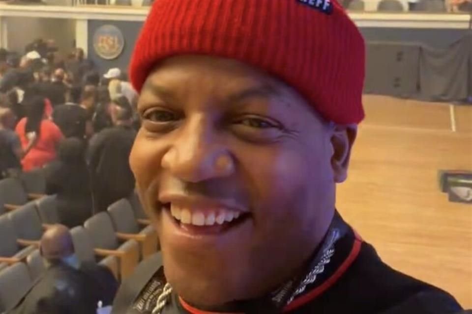 El comediante Reggie Carroll murió a los 52 años en medio de un tiroteo en Mississippi; ya hay un detenido por asesinato.