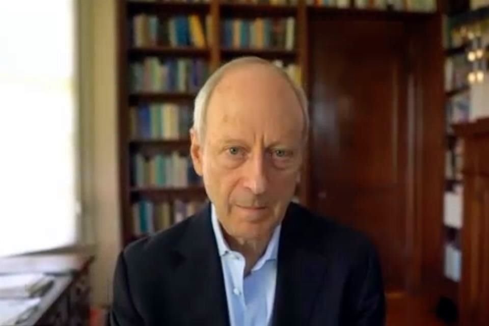 Michael J. Sandel, uno dei filosofi politici più influenti della storia moderna, raccomandò al Messico di avviare negoziati con gli Stati Uniti.