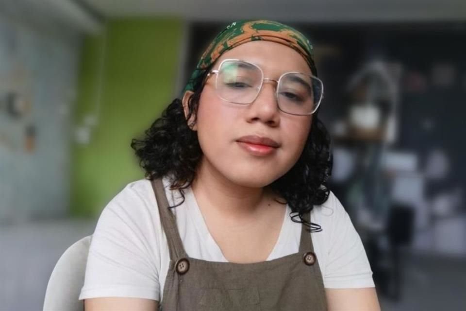 Alina Hernández es una mujer trans gamer mexicana que tiene la convicción de que el videojuego es político, como cualquier otra forma de arte.