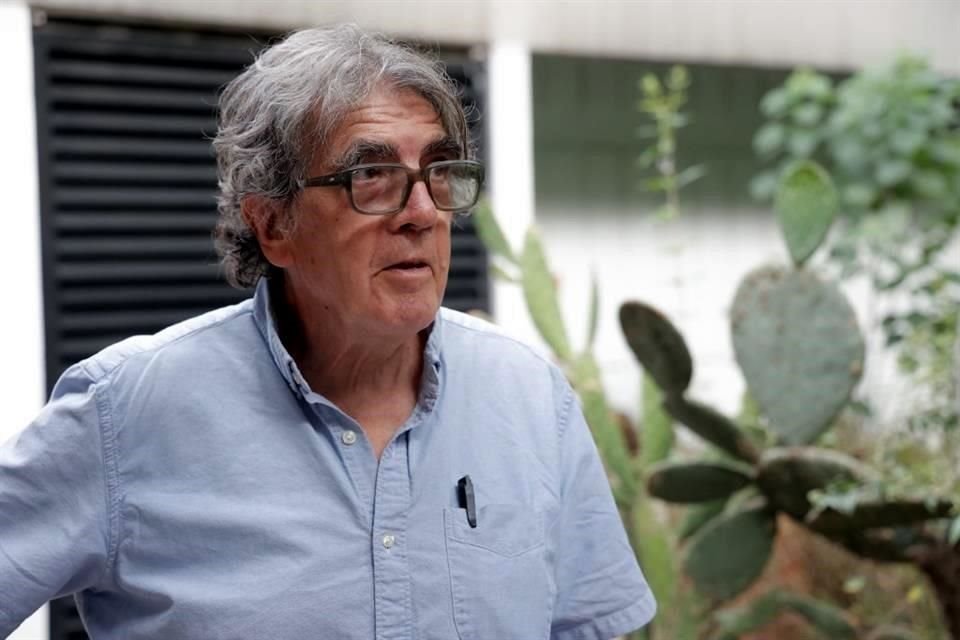 Eduardo Lago presentó la novela 'La estela de Selkirk' en el marco de la Filuni.