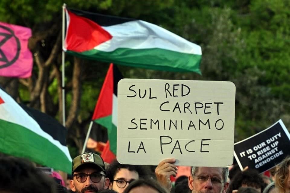 Miles de personas se manifestaron por Gaza en el marco del Festival Internacional de Cine de Venecia.