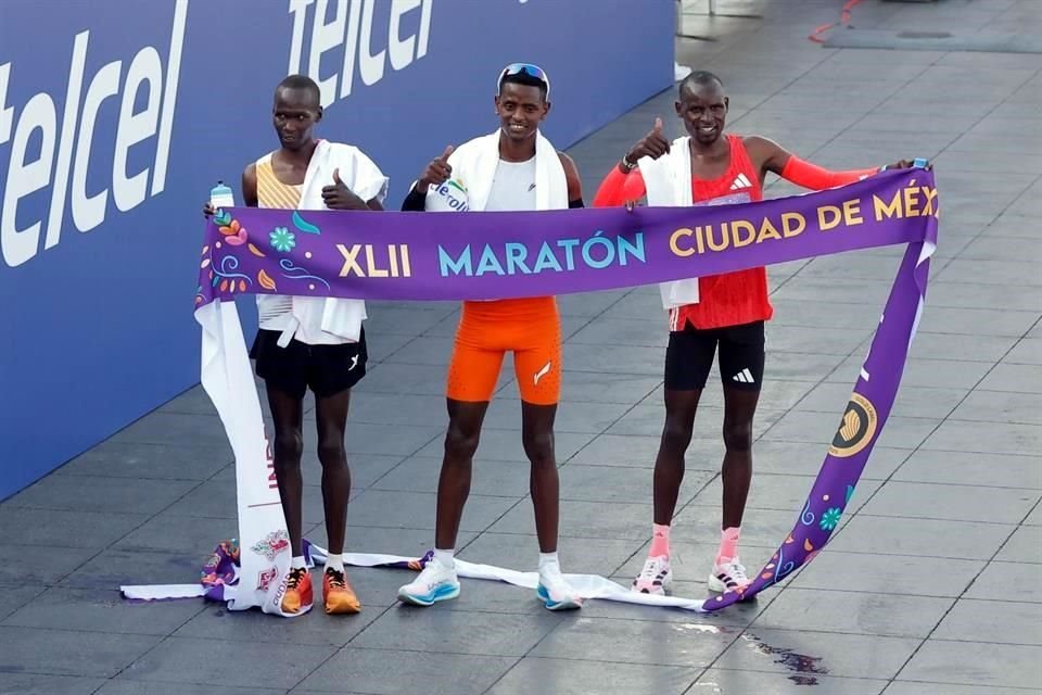 Los que lograron subir al podio en la rama varonil.