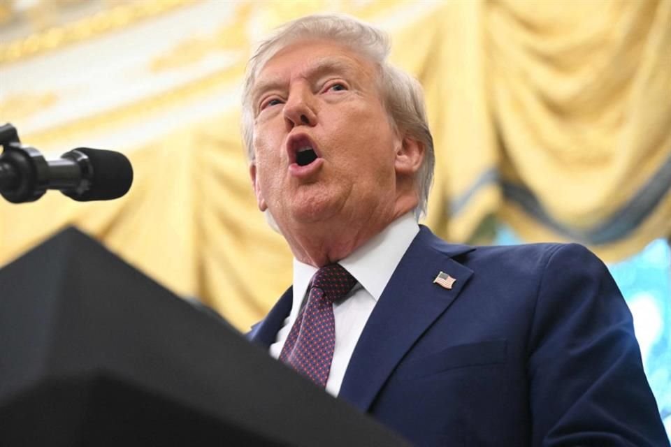 Ejército de EU llevó a cabo un ataque en el sur del Caribe contra un barco con drogas que había partido de Venezuela, informó Donald Trump.