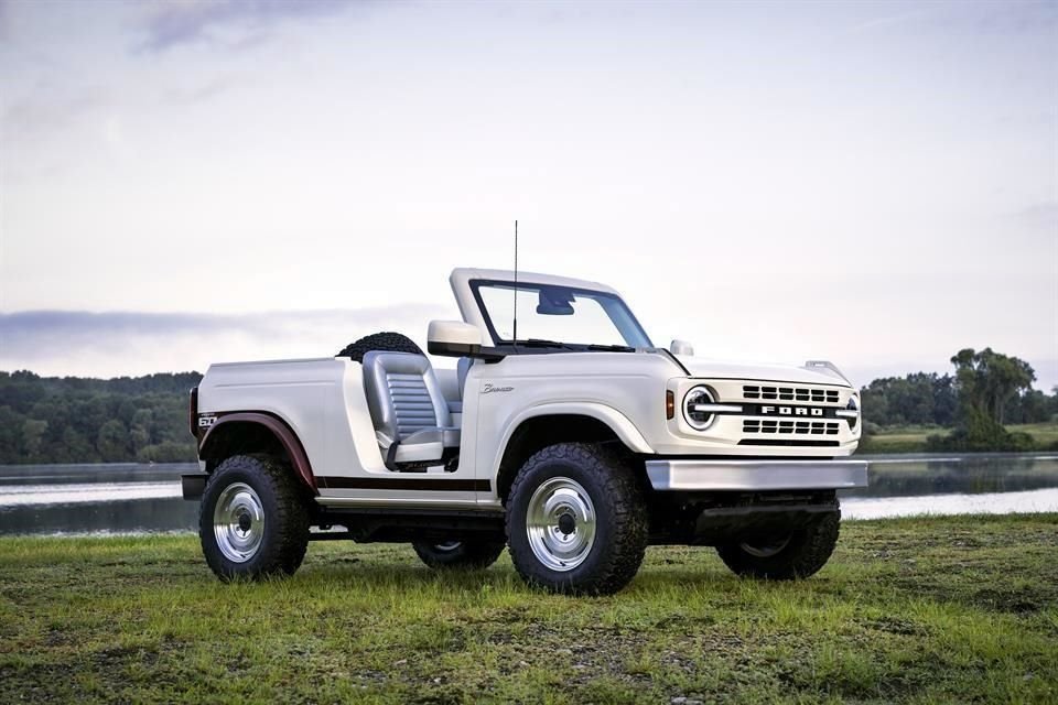 Koncepcyjny model Ford Bronco Roadster nie jest przeznaczony do produkcji masowej.