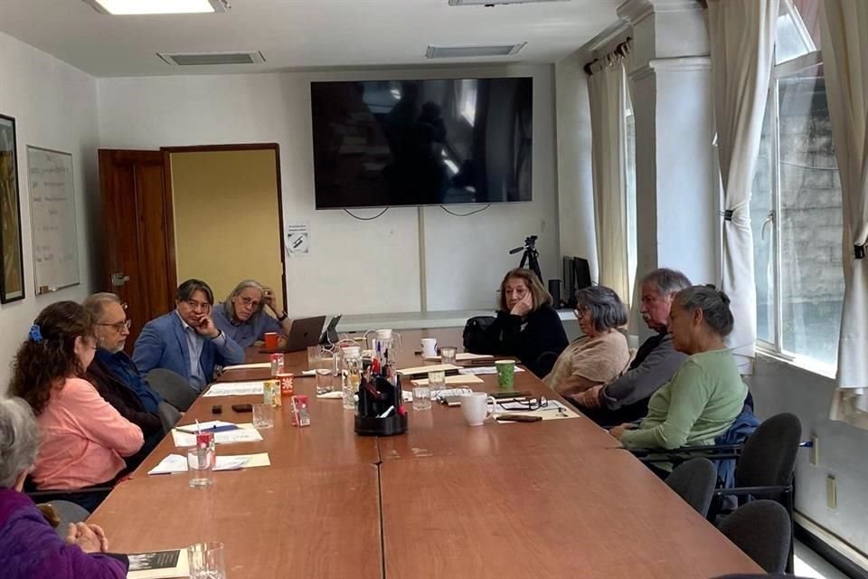 Investigadores del INAH ejemplificaron que por la falta de recursos se están perdiendo estudios relacionados con lingüística.