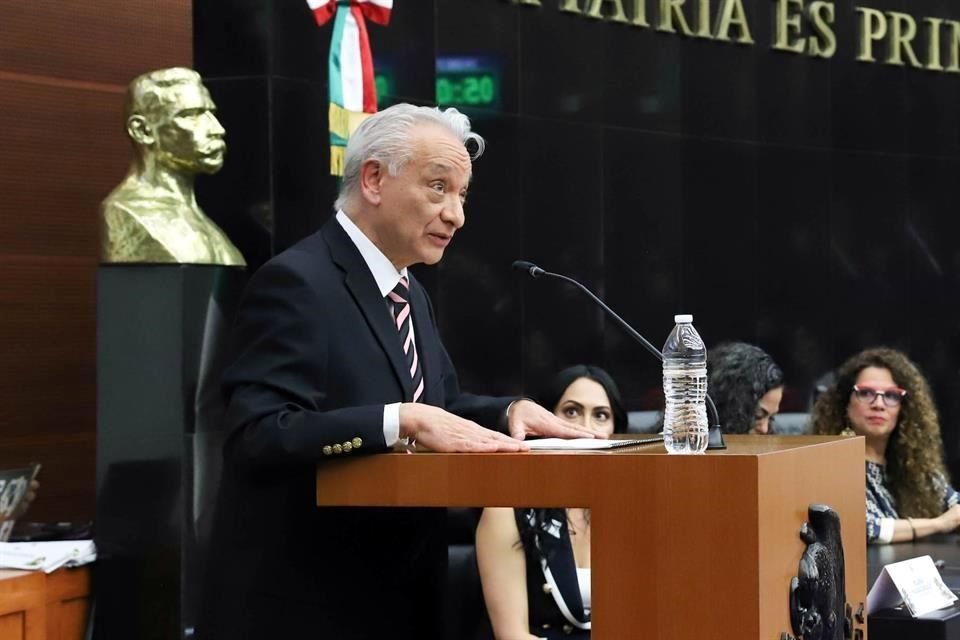 Rodríguez Padilla participó en el Foro Nacional de Energía en el Senado de la República y alertó por la 'brutal' dependencia que tiene México del gas natural de los Estados Unidos.