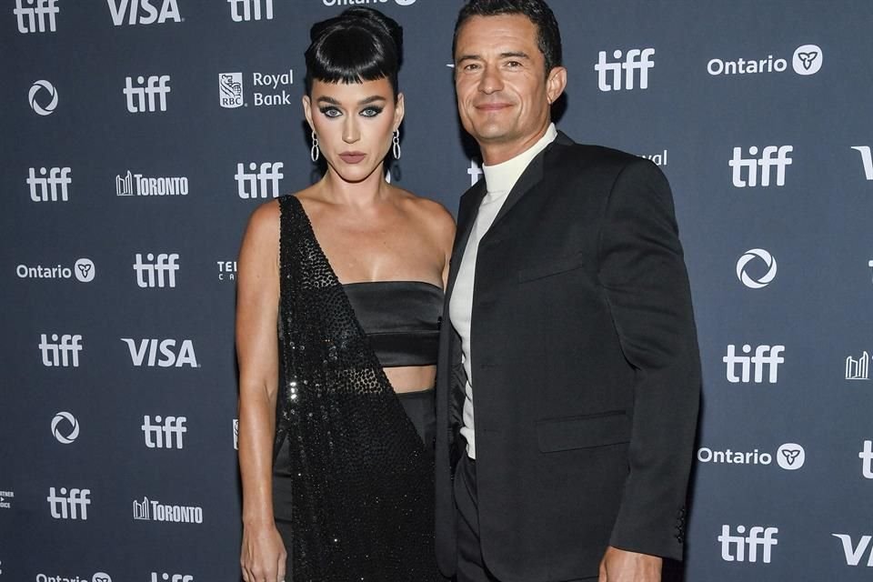 Los representantes de ambos artistas confirmaron su separación el 3 de julio, después de que la revista People publicara días previos que la pareja había puesto fin a su matrimonio.