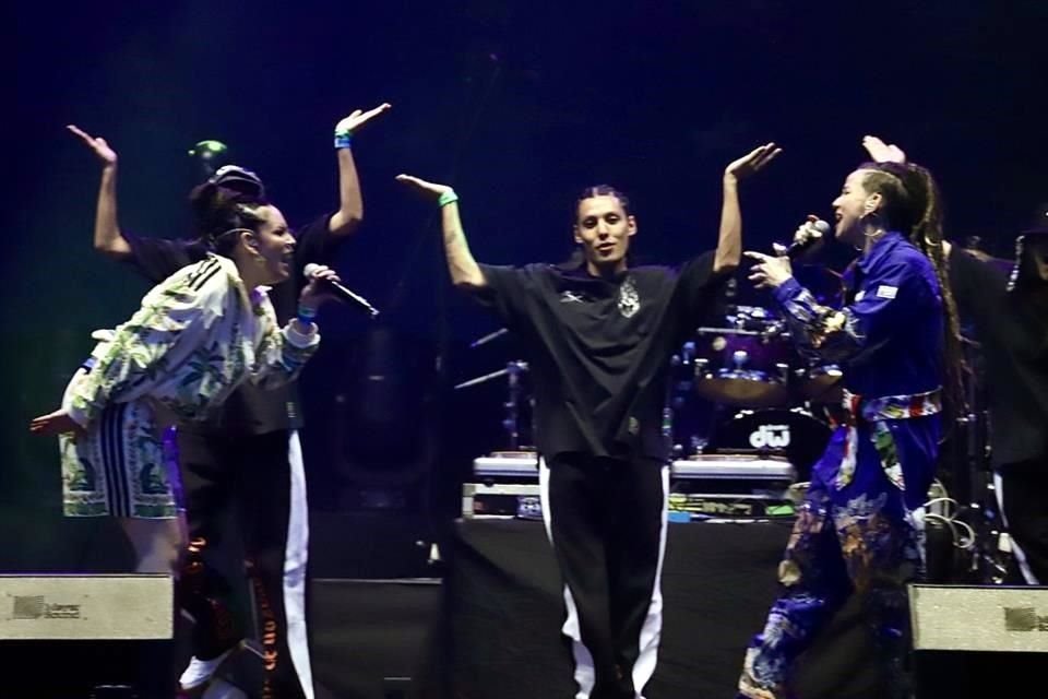 Ximbo y Niña Dios también se reunieron para calentar motores en el Zócalo.