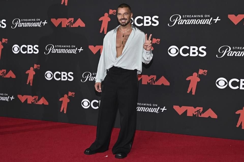 Ricky Martin deslumbró en la alfombra roja de los MTV Video Music Awards.