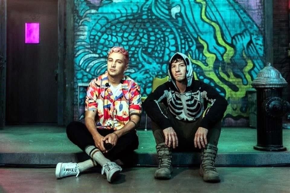 El dúo, compuesto por Tyler Joseph y Josh Dun, lanzará este viernes 12 de septiembre su nuevo disco de estudio, 'Breach', con el que harán una gira por Norteamérica.