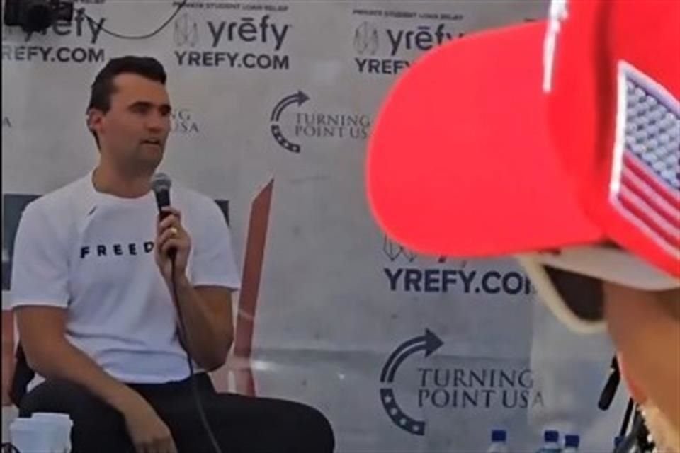 El activista de derecha pro Trump, Charlie Kirk, recibió un disparo en un evento universitario en Utah, según reportes.