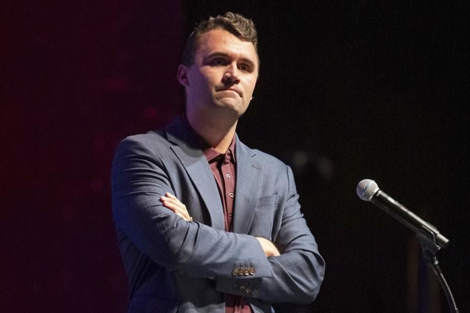 Charlie Kirk, un importante aliado de Donald Trump, y fundador de una organización juvenil conservadora, murió luego de ser baleado en Utah durante un acto público en una universidad de EU.