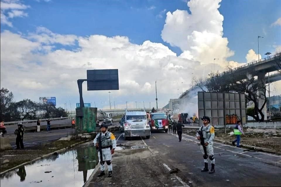 El personal refuerza la estrategia de contención y asistencia para evitar que la explosión derive en mayores riesgos.