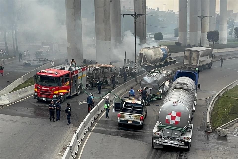 Gas Silza, propietaria de la pipa que explotó en la Calzada Ignacio Zaragoza, presume controlar el 90 por ciento de las importaciones marítimas de gas en el País.