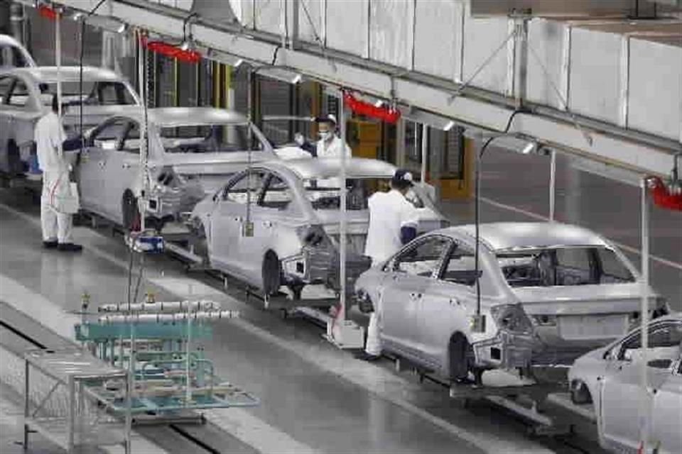 China dijo que se opone a cualquier coerción, después de que México propusiera un arancel del 50 % a las importaciones de automóviles.