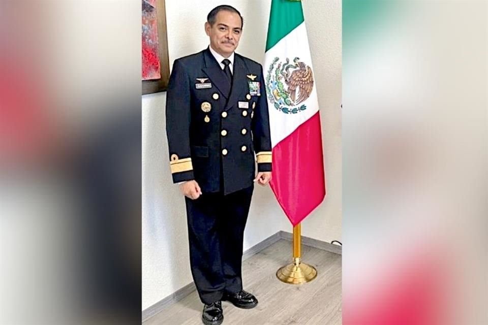 Vicealmirante que permitió descarga de 20 huachi-buques no tiene orden de aprehensión; uno de sus subalternos ya está vinculado a proceso.