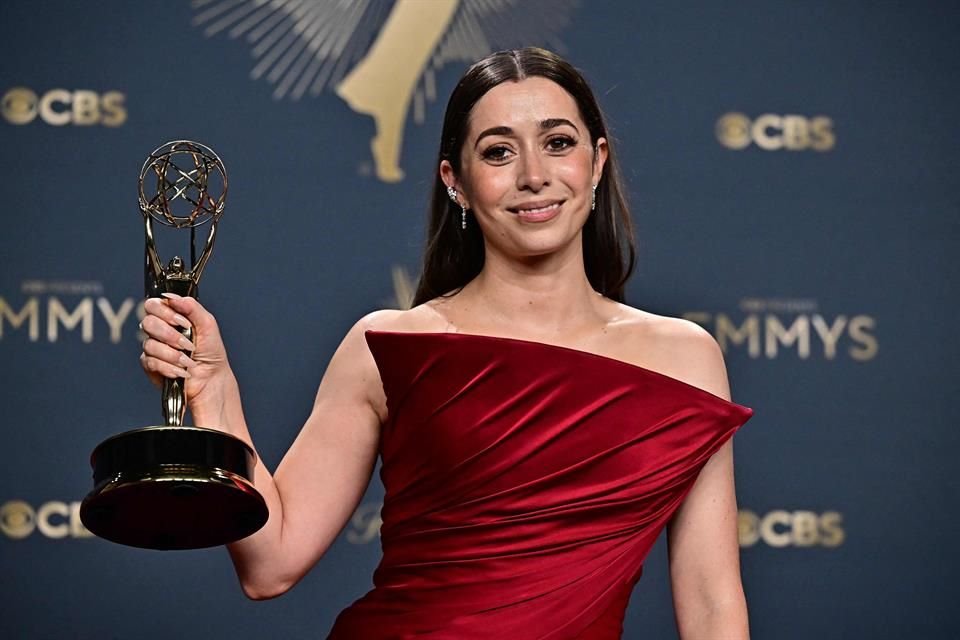 Cristin Milioti recibió el Emmy a Mejor Actriz en Miniserie por su papel en 'The Penguin'.