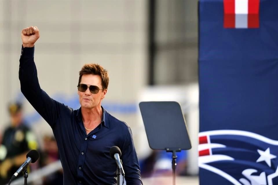 Tom Brady dijo que nunca soñó verse en una estatua y recalcó el orgullo que fue para él estar con los Patriots por 20 años.