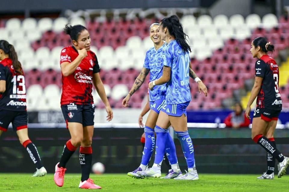 Repasa las imágenes del triunfo de Tigres Femenil sobre las Rojinegras del Atlas.