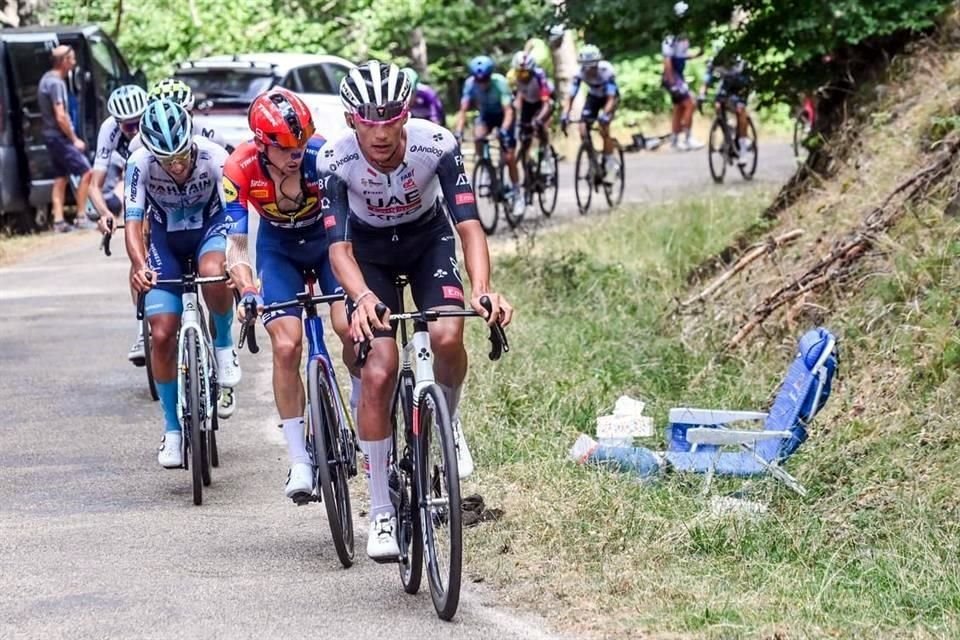 Isaac del Toro protagonizó un gran remontada tras pincharse una llanta a 14.3 kilómetros del final y se quedó con el título.