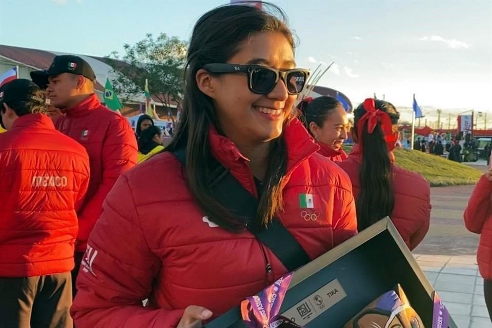 La arquera Ángela Ruiz fue la abanderada de la Delegación Mexicana en los Juegos Panamericanos Junior Asunción 2025.