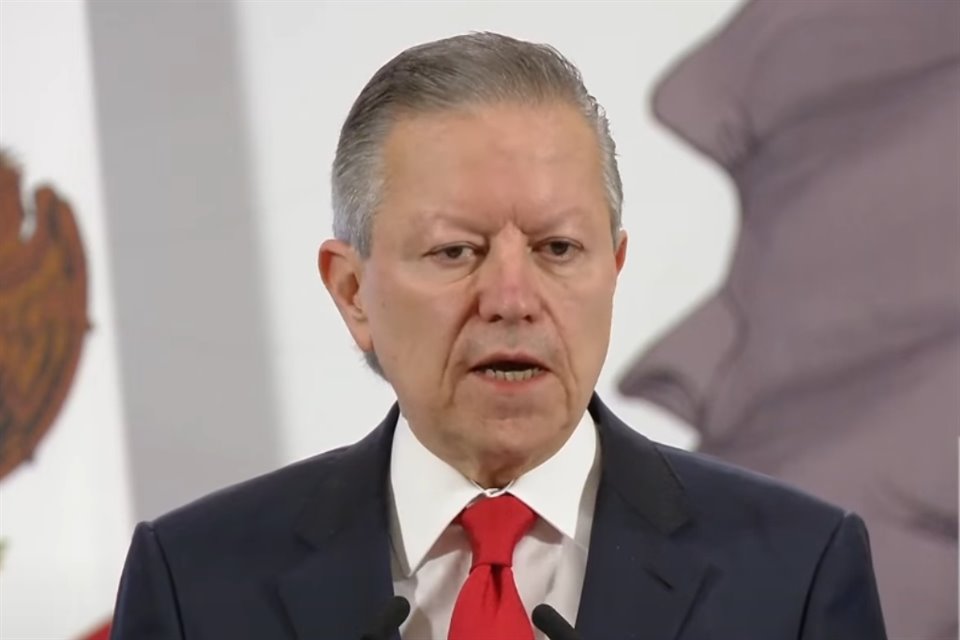 La reforma al amparo no afectará la defensa de los ciudadanos sino que es para no permitir abusos, dijo Arturo Zaldívar.