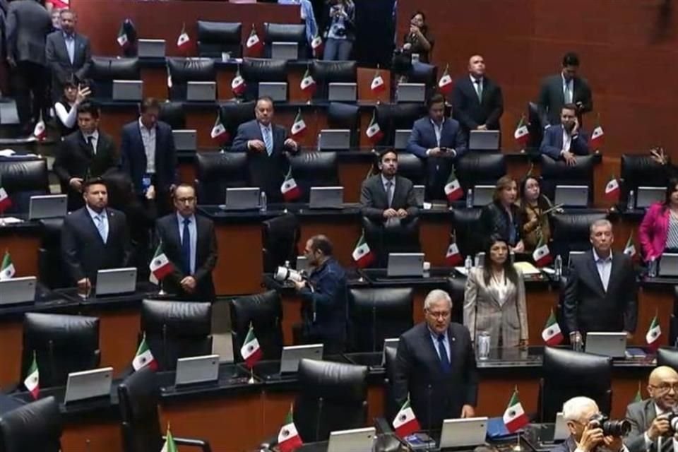 Senadores de Oposición reconocieron disminución de la pobreza, pero reprocharon la mala calidad y brecha del sistema de salud actual.