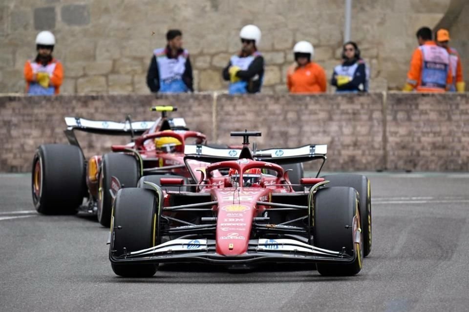 Charles Leclerc sí cedió la posición durante la carrera.