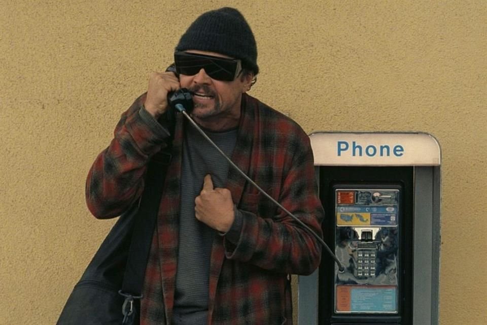 Una de las mejores películas del año, 'Una Batalla Tras Otra', finalmente llega a cines.