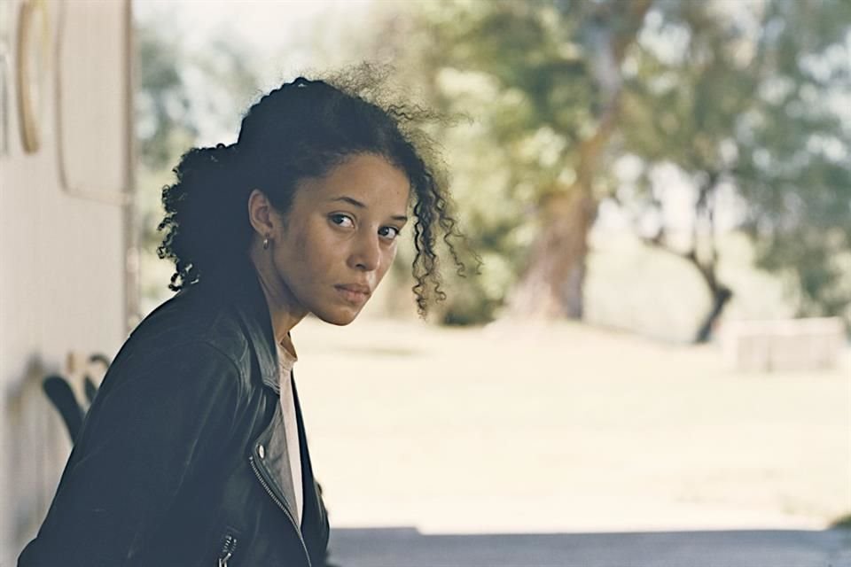 Willa (Chase Infiniti) es piedra angular de los conflictos del filme.