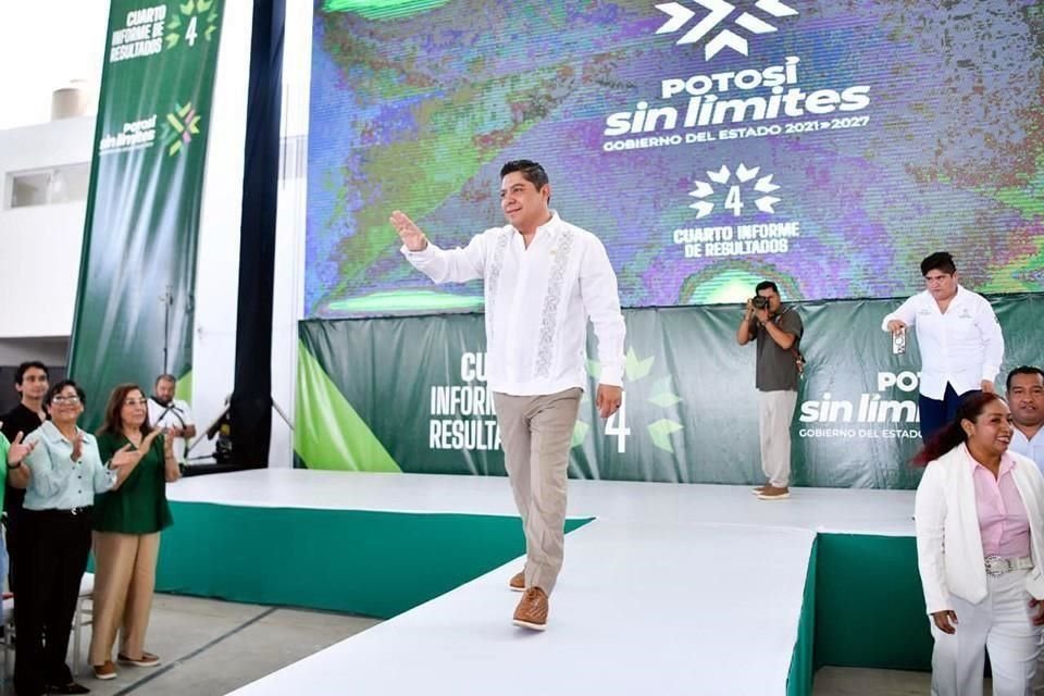 El gobernador anunció obras como la ruta de Metrored de Tamazunchale a Ciudad Valles y la nueva Riviera Huasteca para detonar el turismo