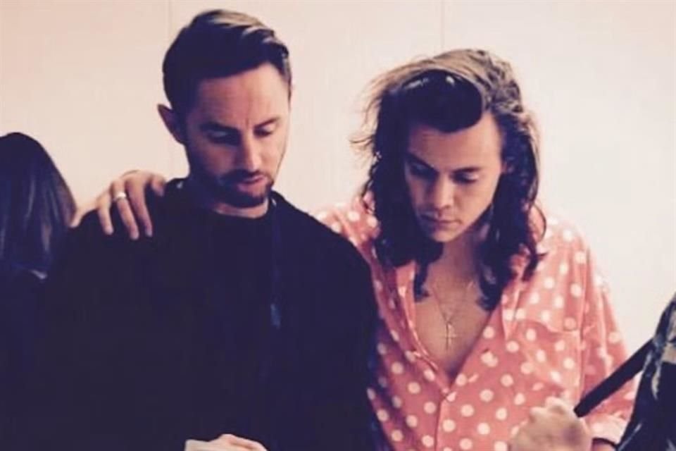Hace unos años, Roberts colaboró con Harry Styles en la rutina de baile para el galardonado videoclip de su sencillo en solitario, 'Treat People With Kindness'.