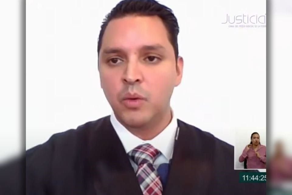 Durante la sesión del 30 de septiembre de la Suprema Corte, el Ministro Arístides Guerrero explicó el principio de taxatividad con base en una definición generada por inteligencia artificial.